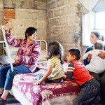Centro: Mariel García, alfabetización Cuyoaco 2015.