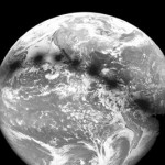 Eclipse total de Sol de 1991 visto desde el espacio. Ocho imágenes obtenidas por el satélite GOES. Tomada de: http://www.mreclipse.com/SEphoto/TSE1991/image/TSE91-GOESw.JPG agosto · 2017 13 El objeto del mes ￼