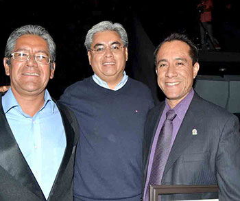 Tres premios estatales de Ciencia y Tecnología en la categoría de Divulgación de la Ciencia: Dr. Aarón Pérez Benítez (2010, FCQ-BUAP), Dr. Raúl Mújica García (2012, INAOE) y Dr. Miguel Ángel Méndez-Rojas (2013, UDLAP)
