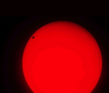 El sol y venus el5dejuniode 2012. Fotografía tomada en el INAOE en Tonantzintla, Puebla, utilizando el telescopio solar.
